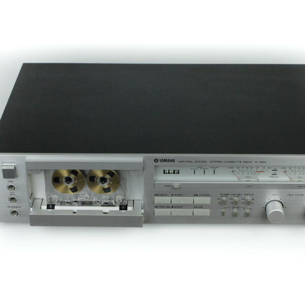 Odwarzacz kasetowy vintage Yamaha k-560
